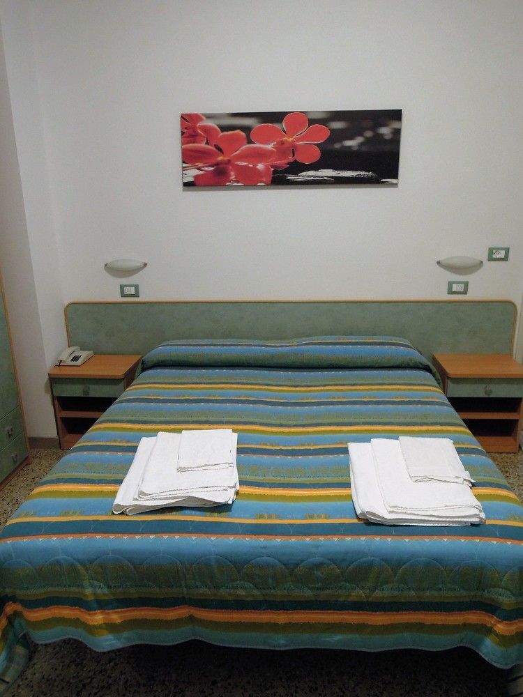 Hotel Rio Чезенатико Экстерьер фото