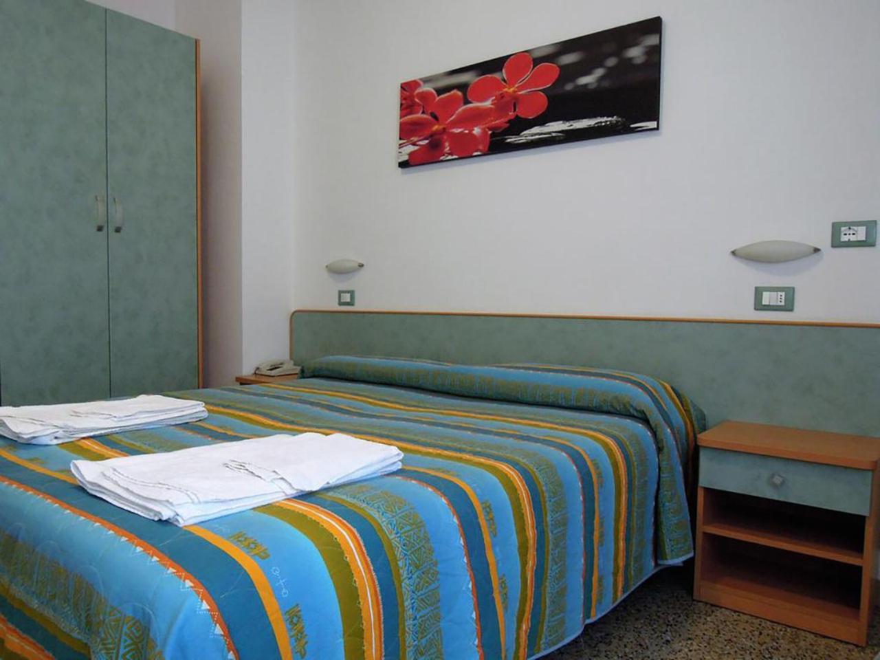 Hotel Rio Чезенатико Экстерьер фото